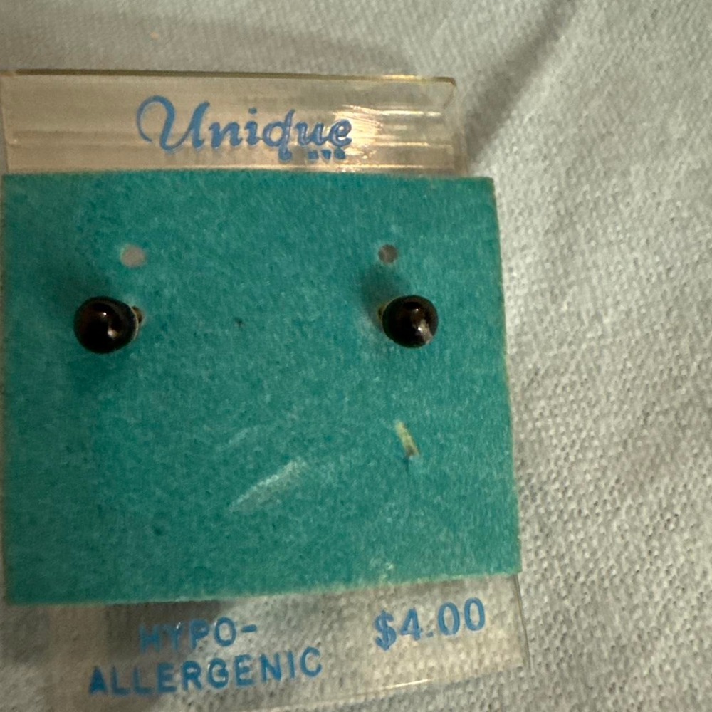 Unique Vintage Style Black Round Stud Earrings Hypoallergenic Jewelry